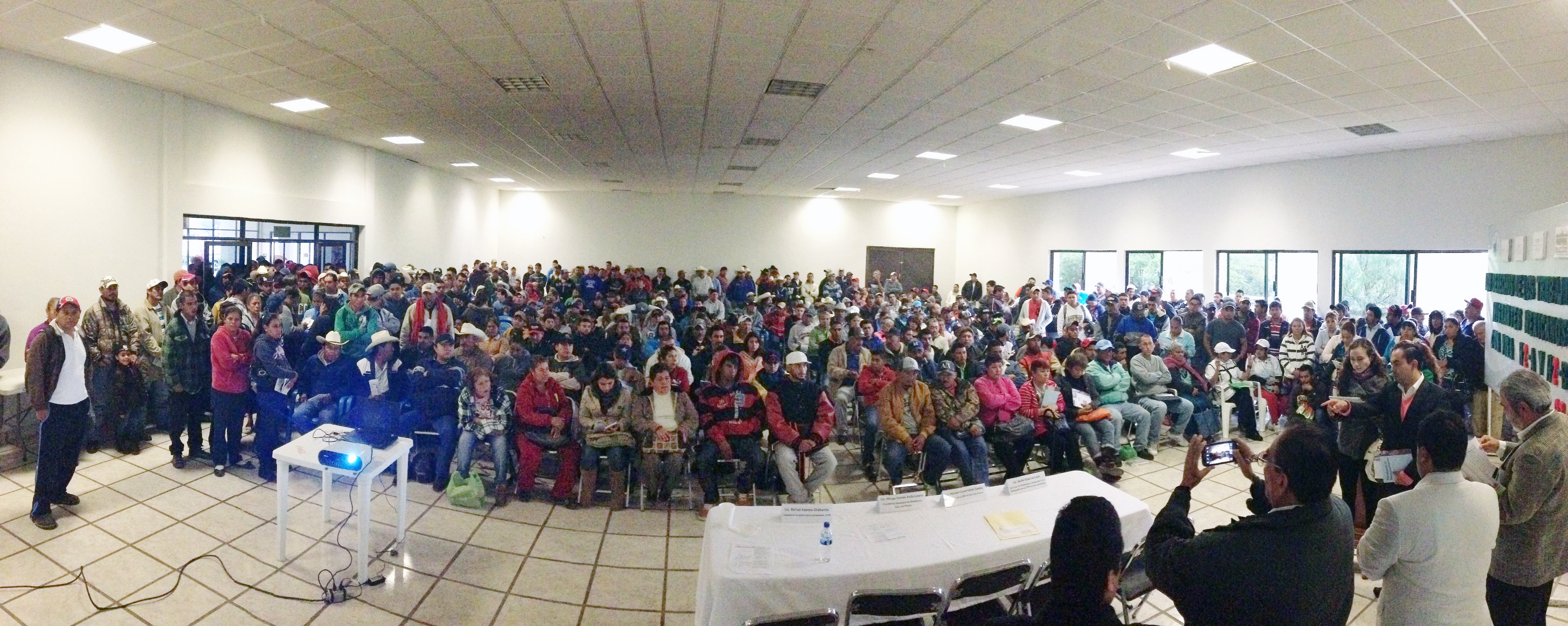 Educational workshop for H-2 workers in Matehuala, SLP